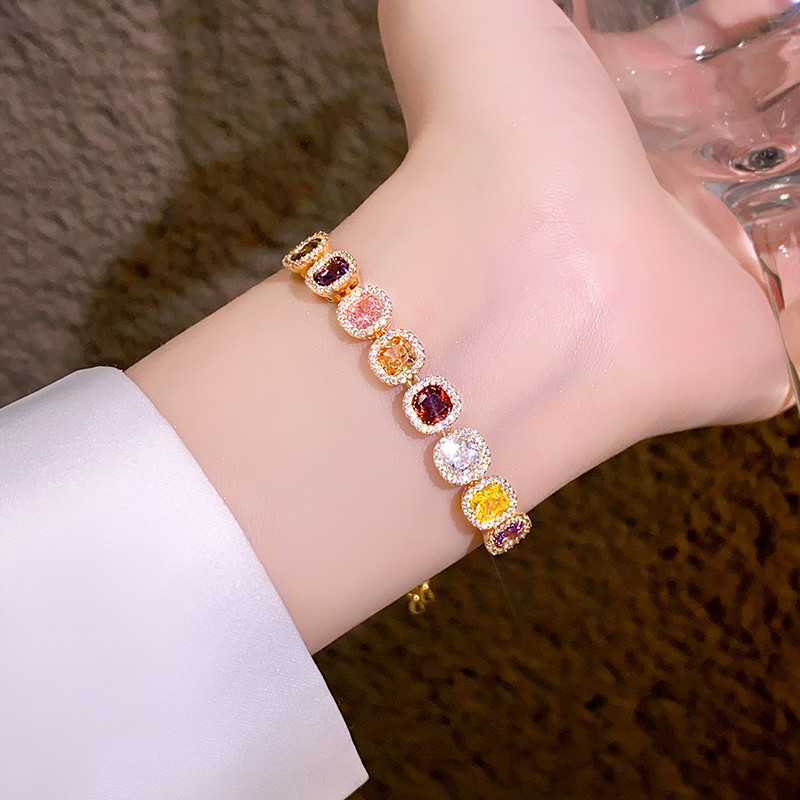 Gold Sugar Cube Zircon Bracelet detail image 15