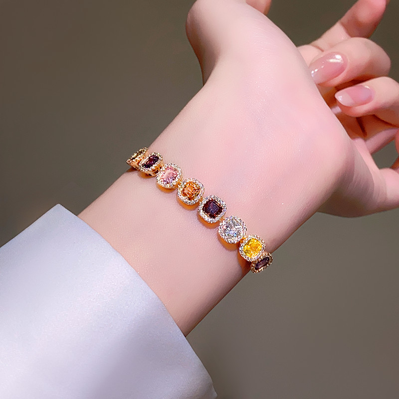 Gold Sugar Cube Zircon Bracelet detail image 19