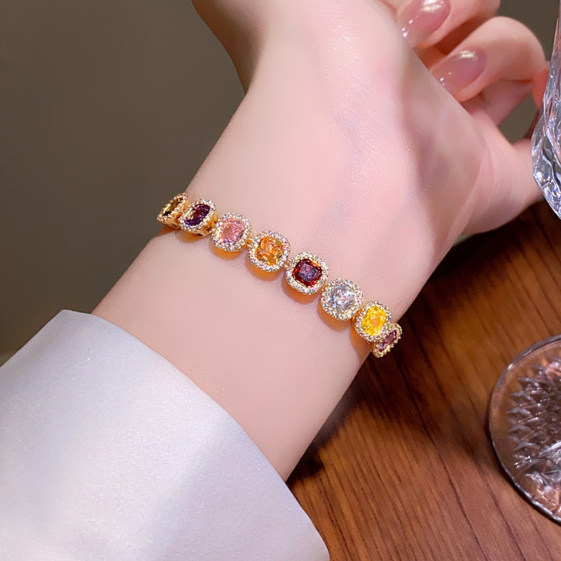 Gold Sugar Cube Zircon Bracelet detail image 23
